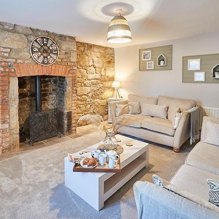 Host & Stay - Sion Hall Cottage Alnwick Bagian luar foto