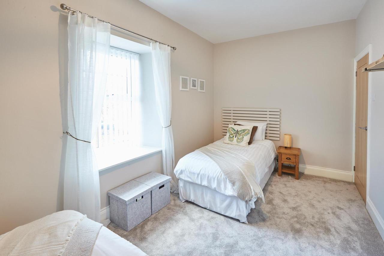 Host & Stay - Sion Hall Cottage Alnwick Bagian luar foto